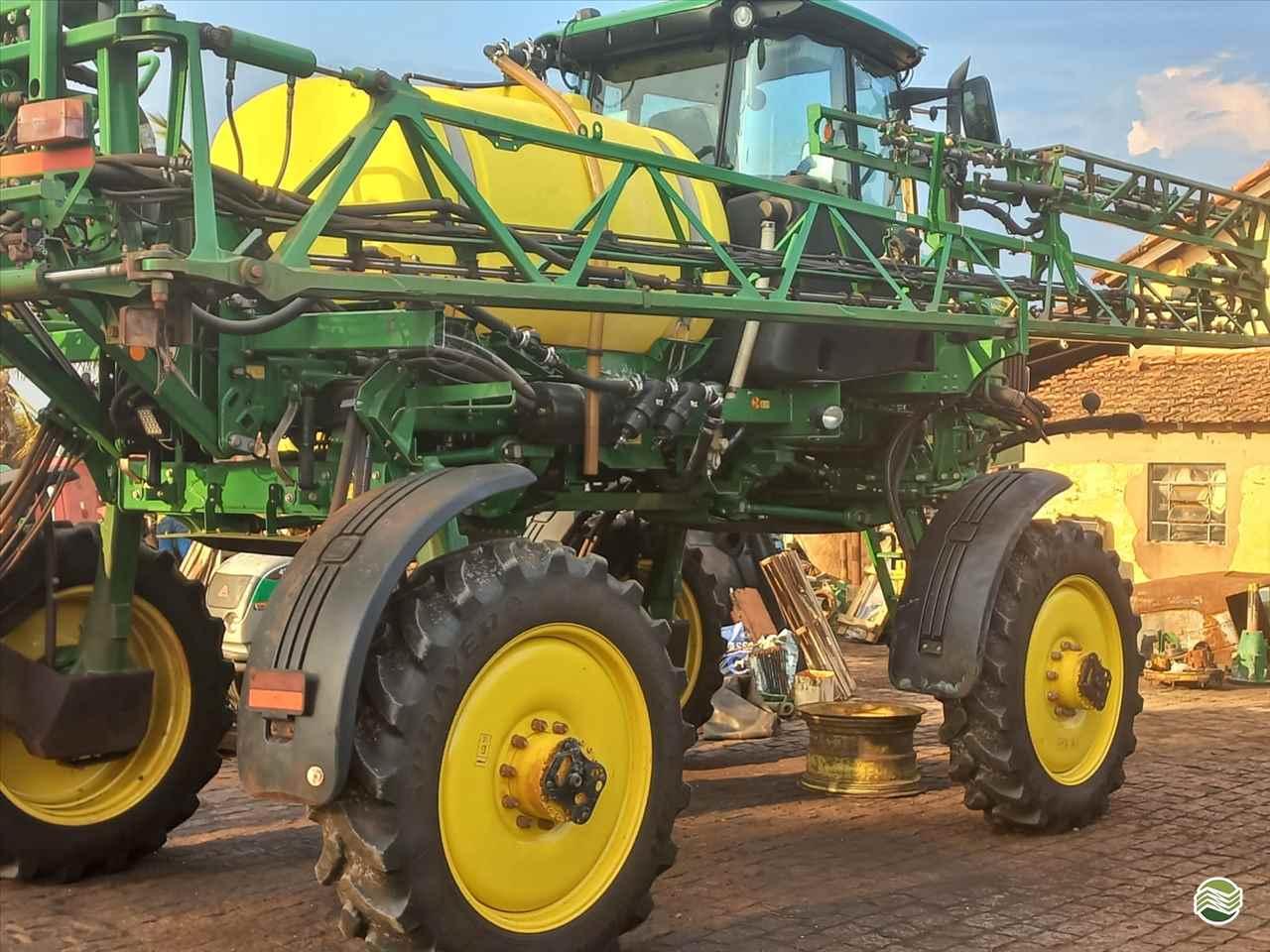 JOHN DEERE M4025