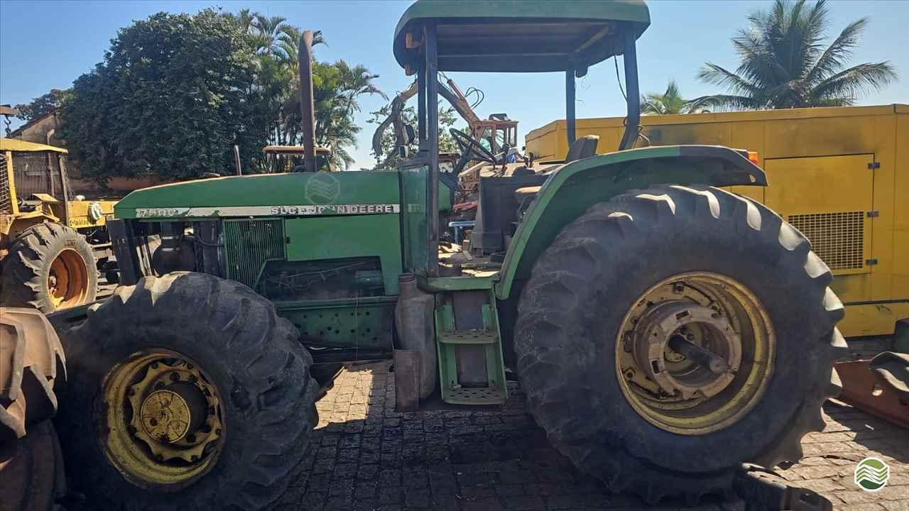 JOHN DEERE 7500