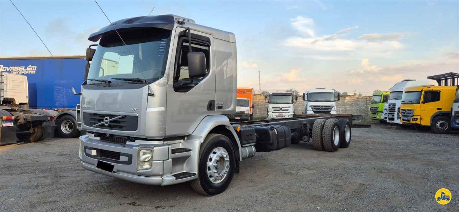 VOLVO VM 330