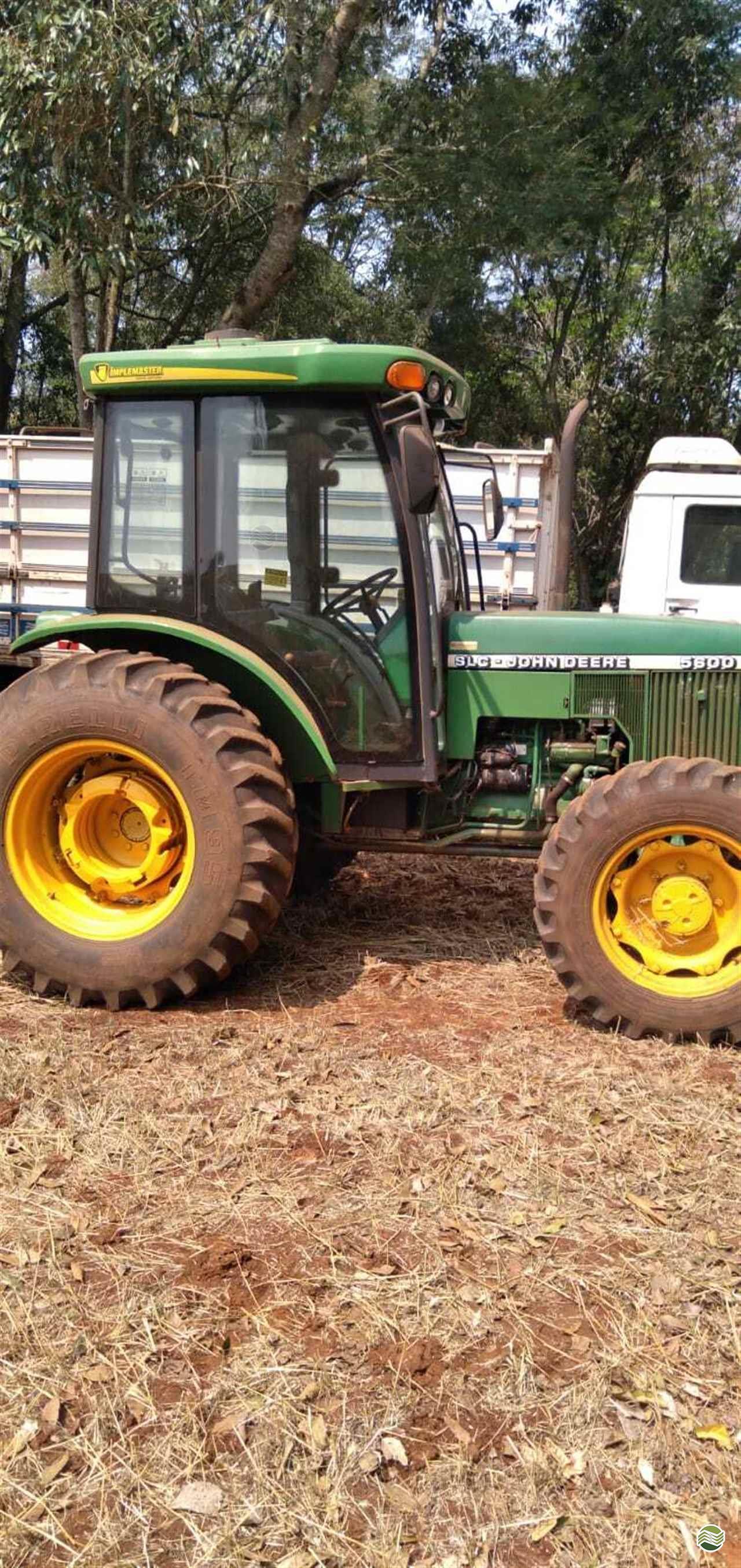 JOHN DEERE 5600