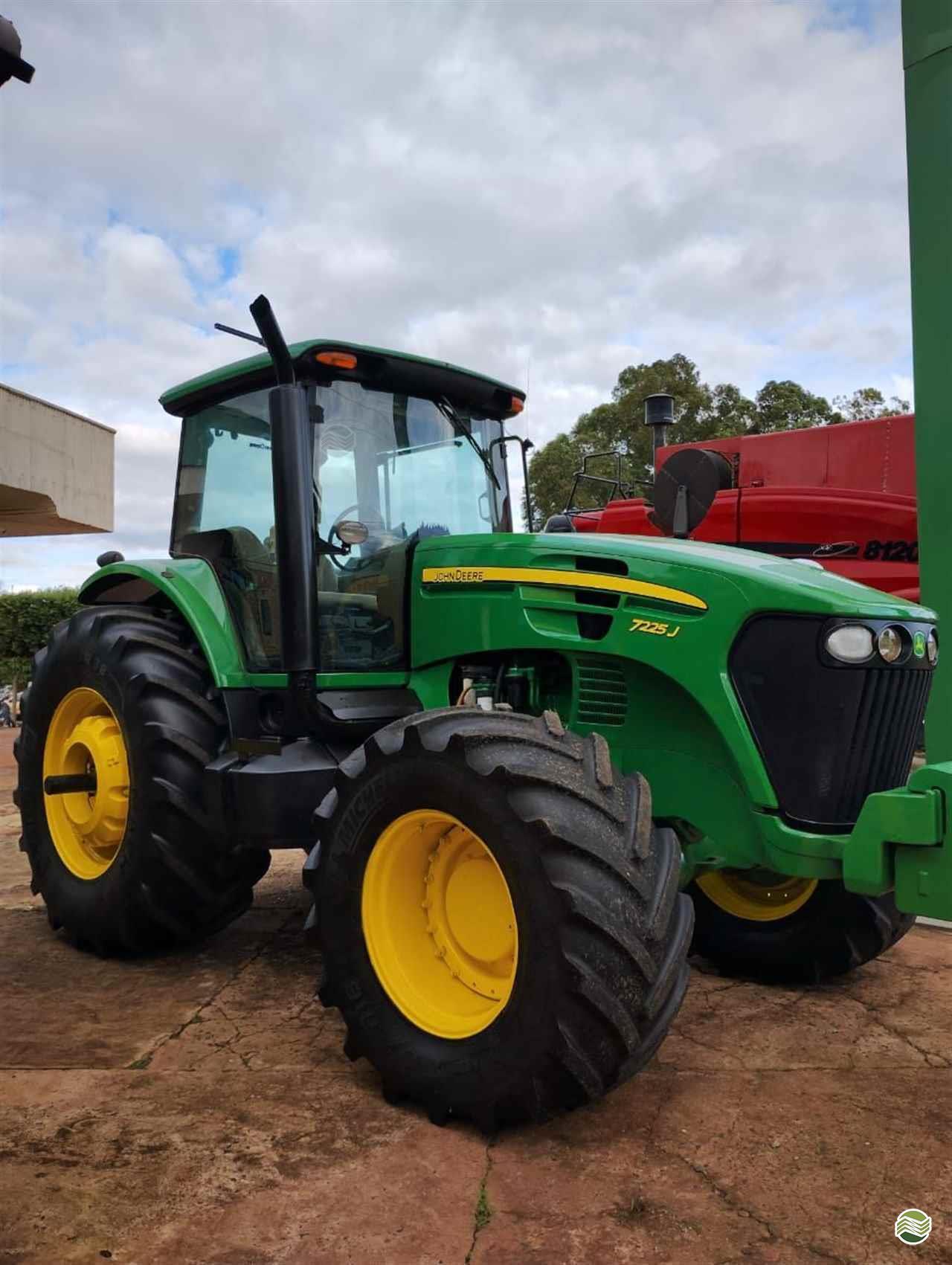 JOHN DEERE 7225