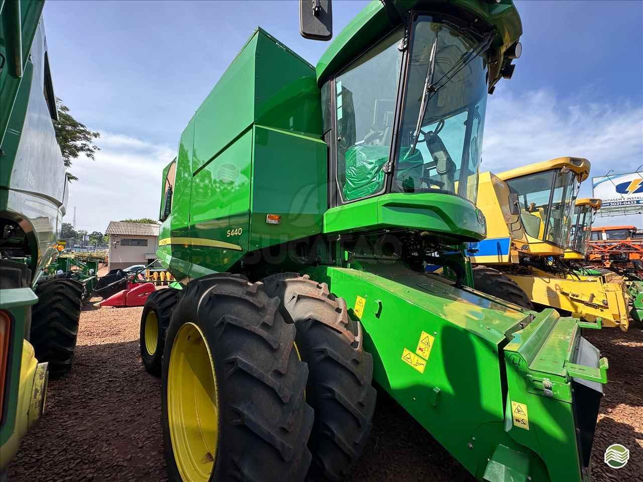 JOHN DEERE S440