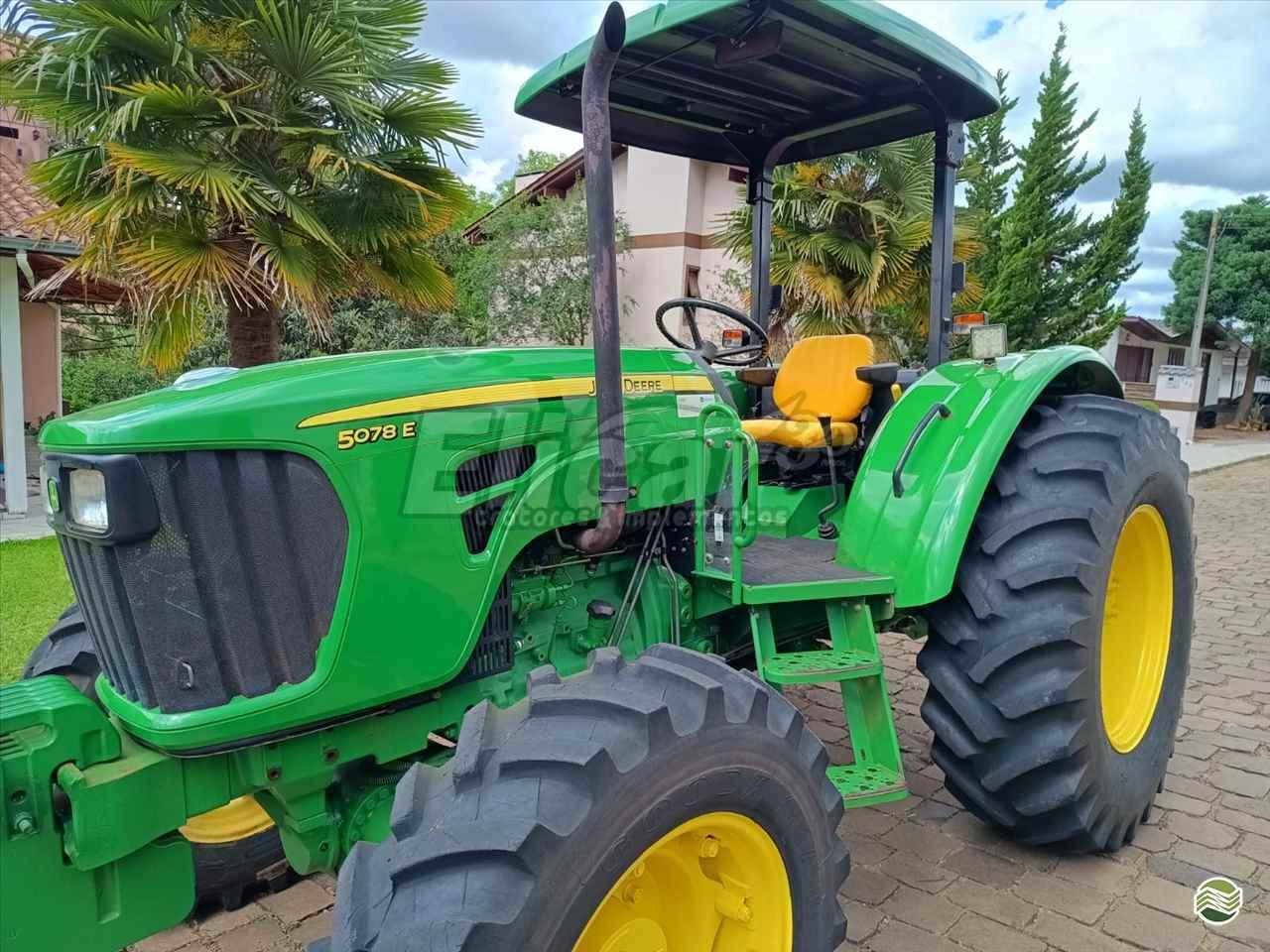 JOHN DEERE 5078E