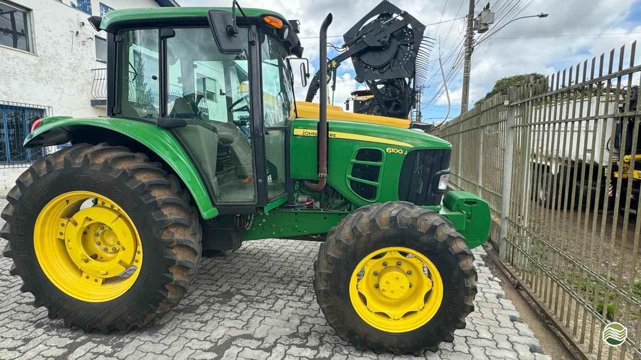 JOHN DEERE 6100