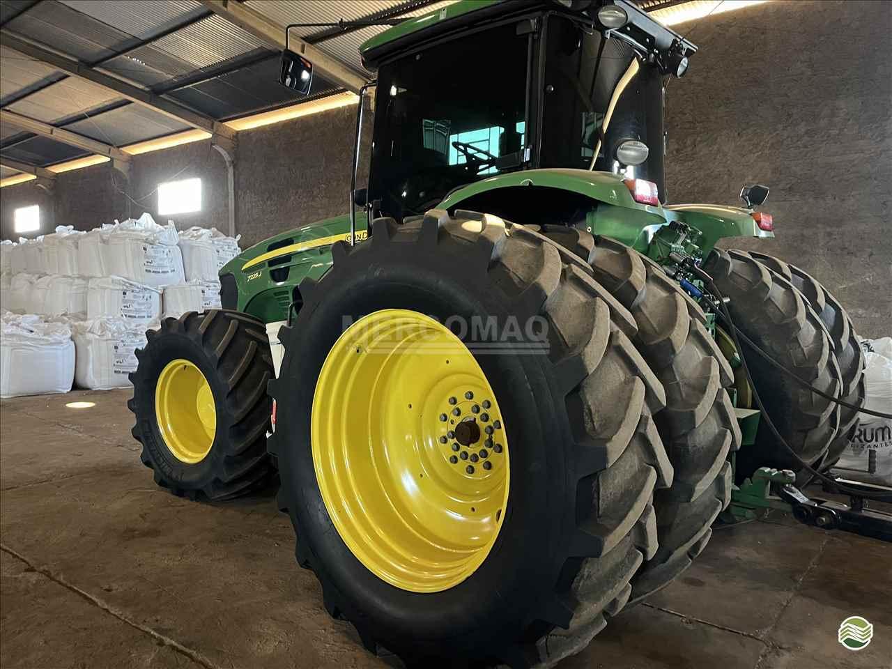 JOHN DEERE 7225