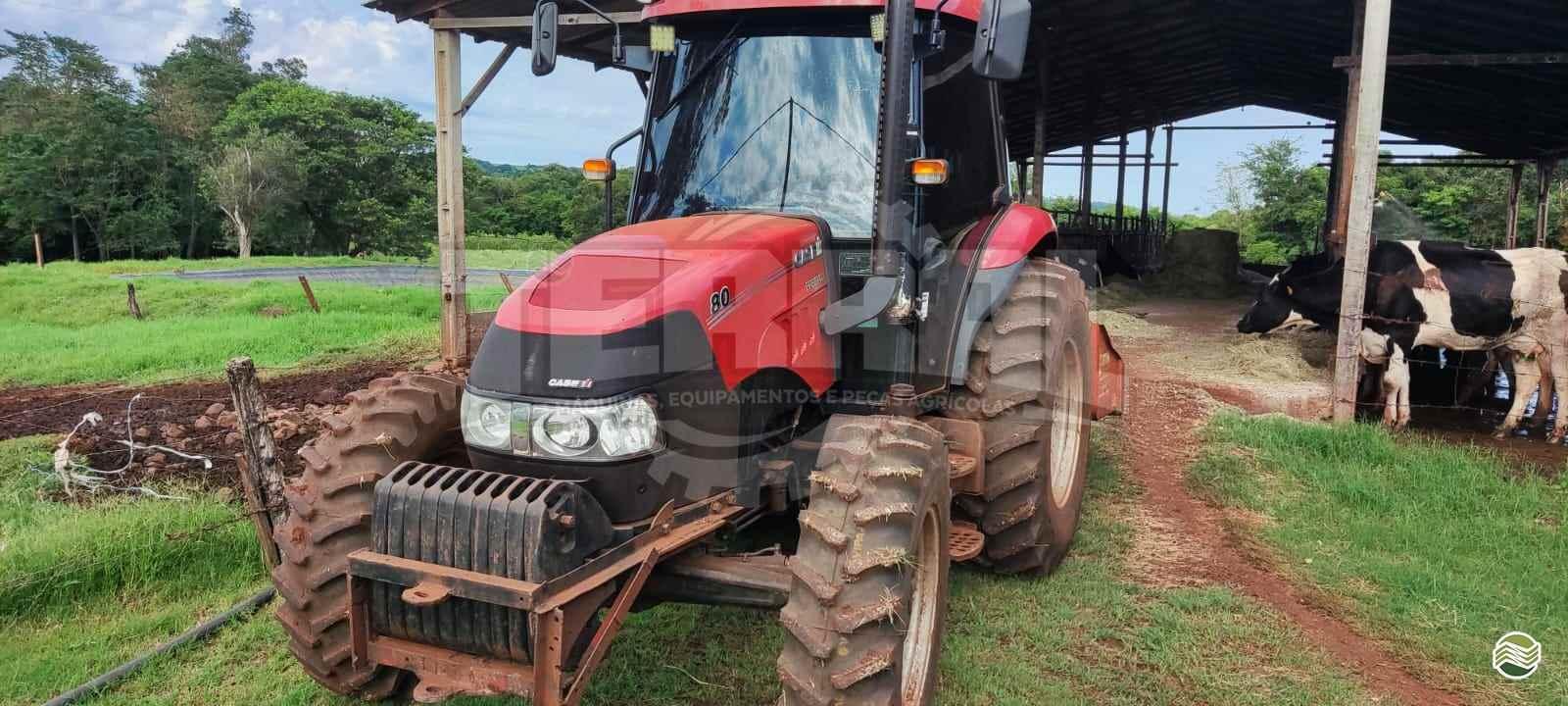 CASE Farmall 80