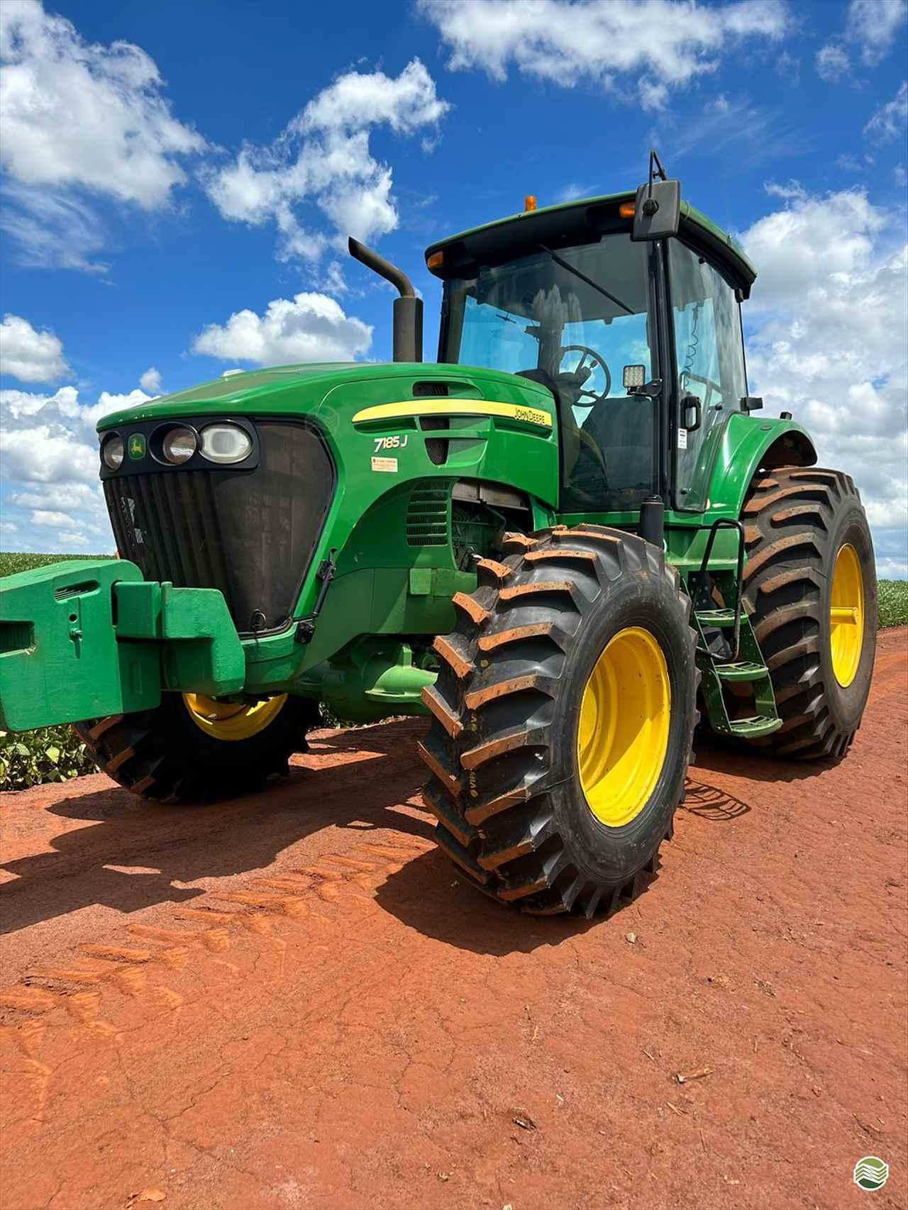 JOHN DEERE 7185