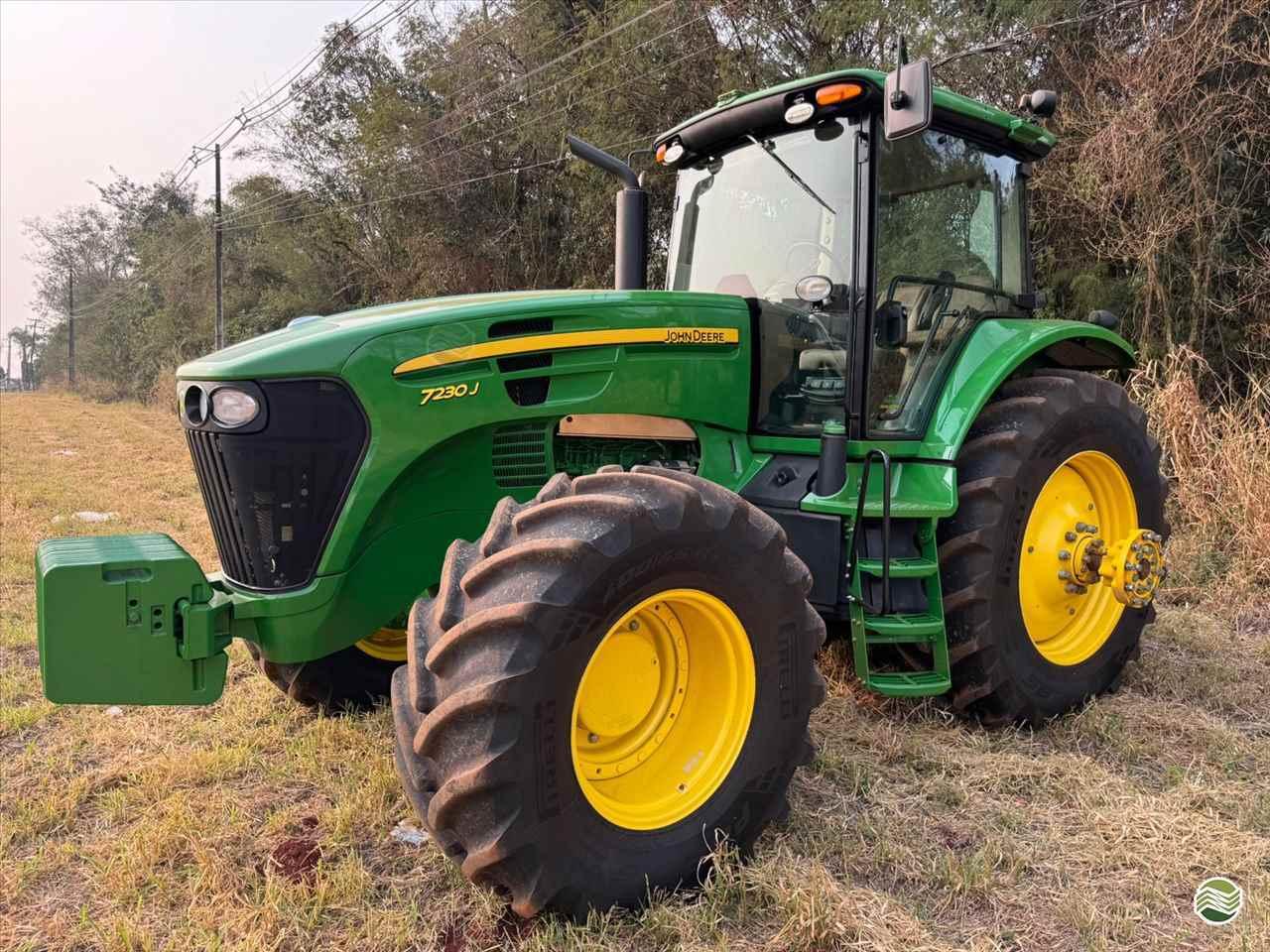 JOHN DEERE 7230