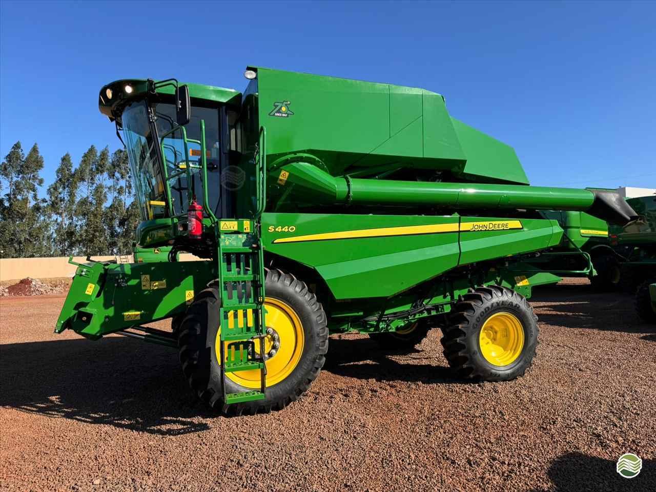 JOHN DEERE S440