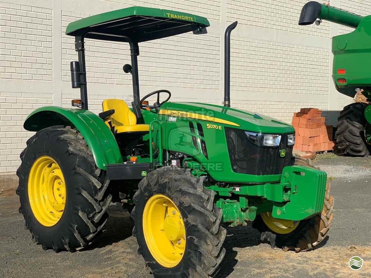 JOHN DEERE 5070