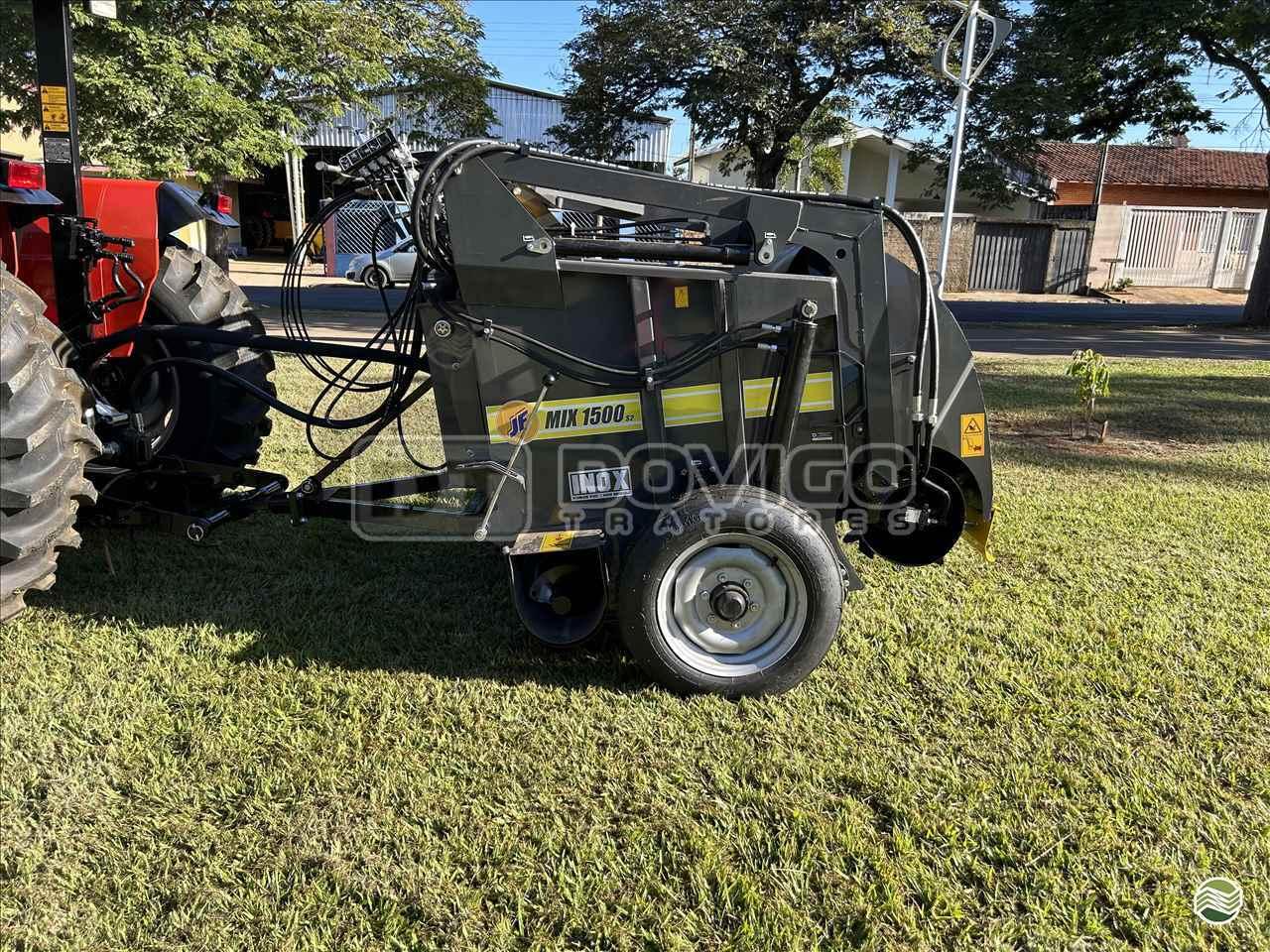 VAGÃO MISTURADOR AUTOCARREGÁVEL