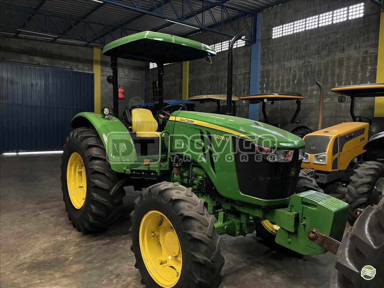 JOHN DEERE 5078E