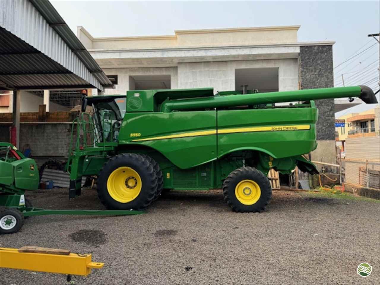 JOHN DEERE S550