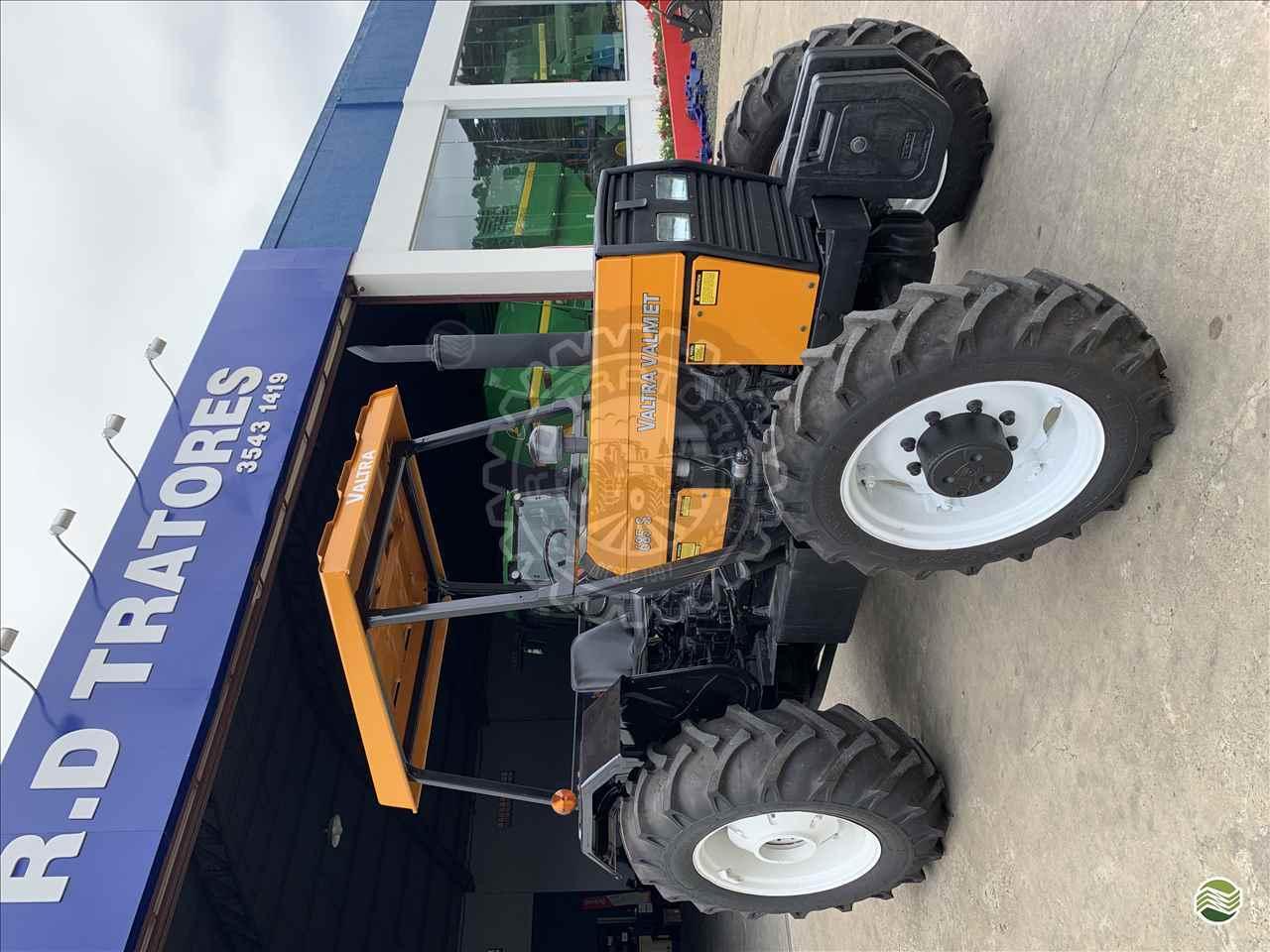 VALTRA 685