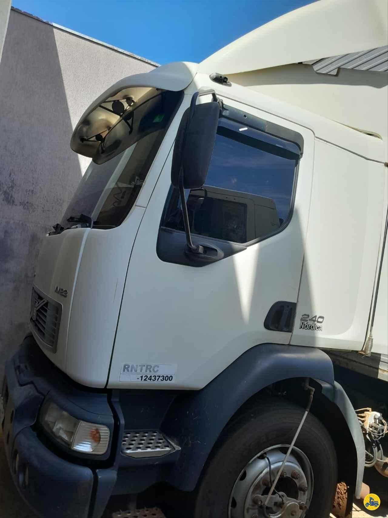 VOLVO VM23 240