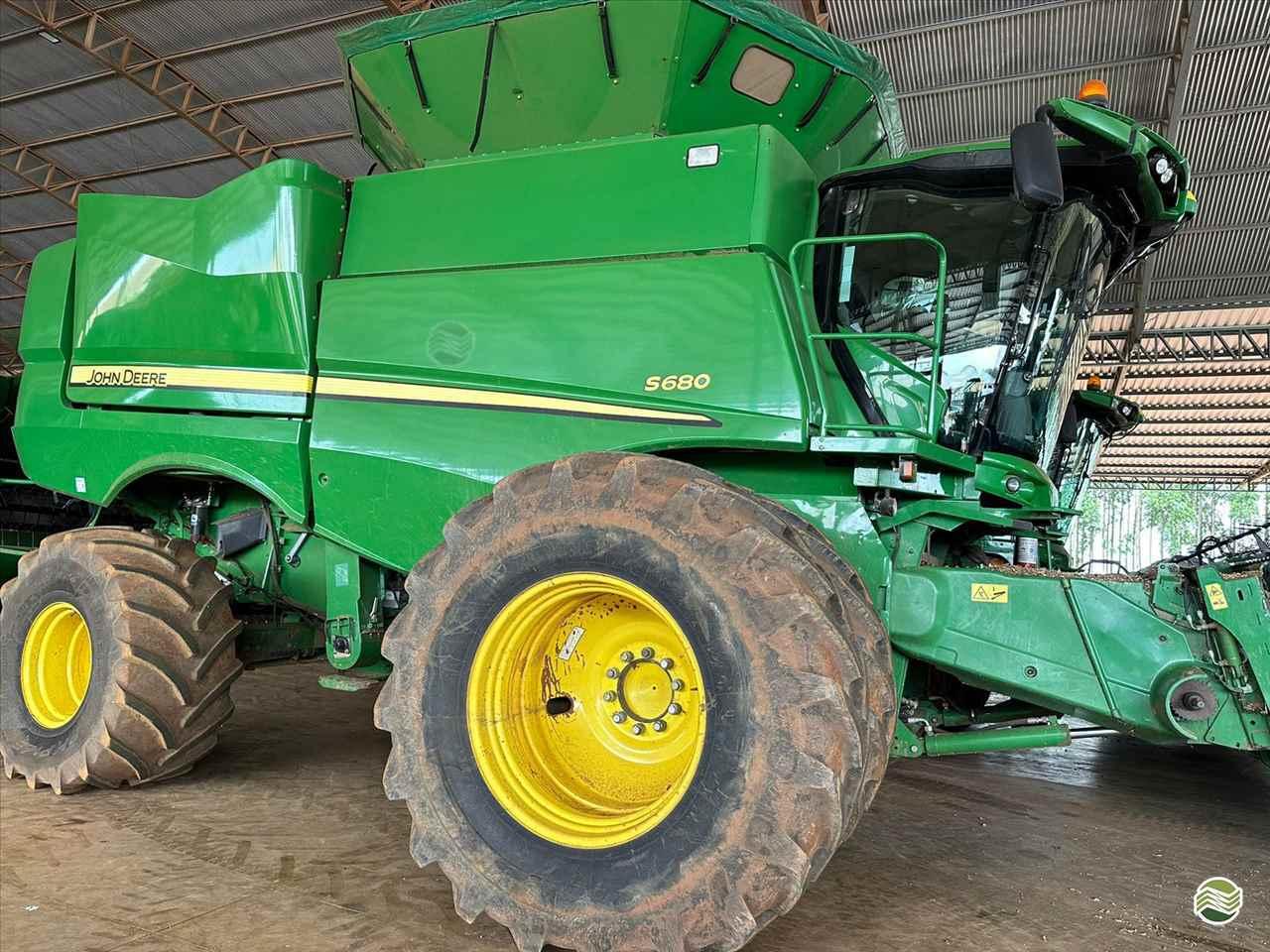 JOHN DEERE S680