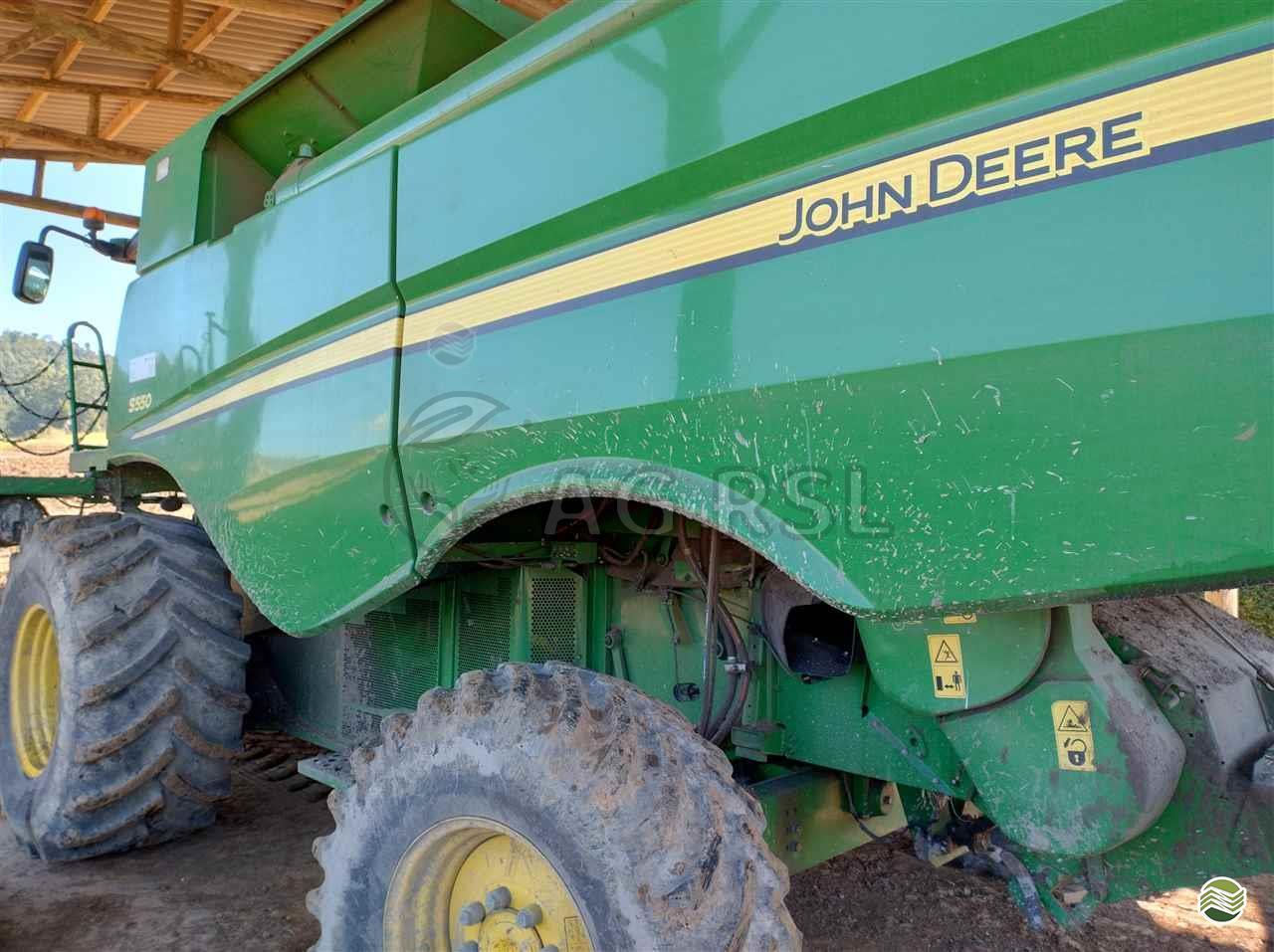 JOHN DEERE S550