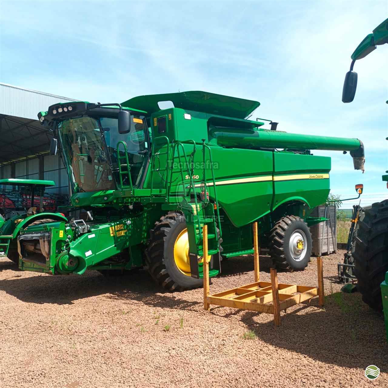 JOHN DEERE S660