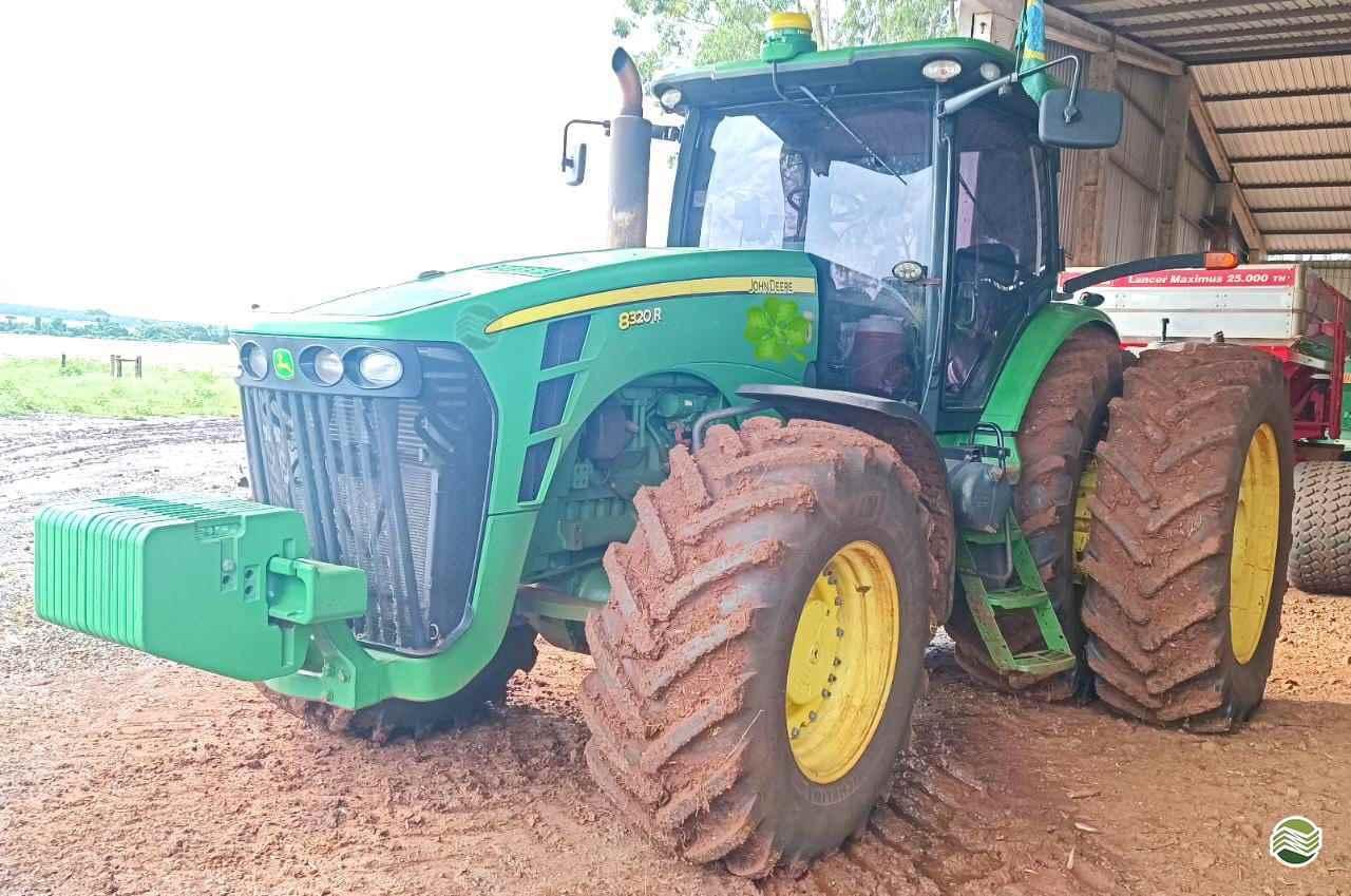 JOHN DEERE 8320