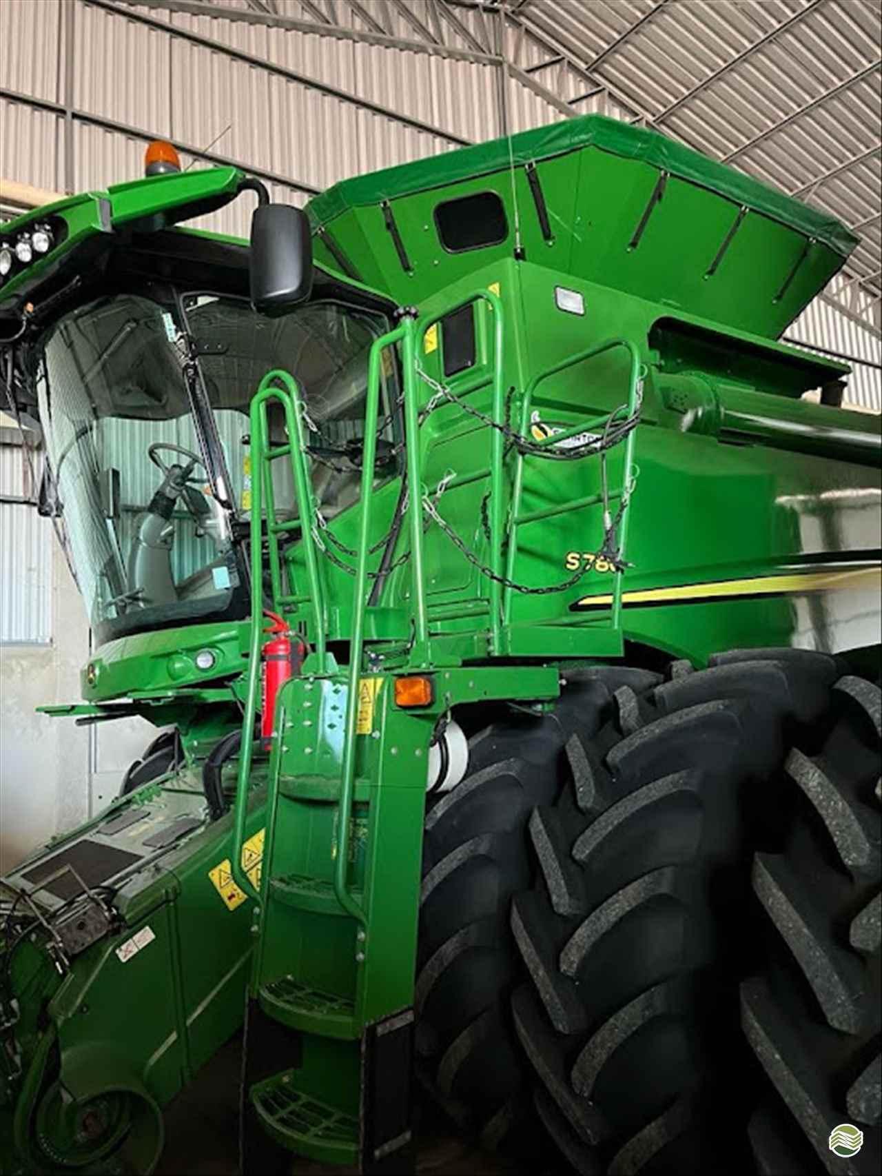 JOHN DEERE S780