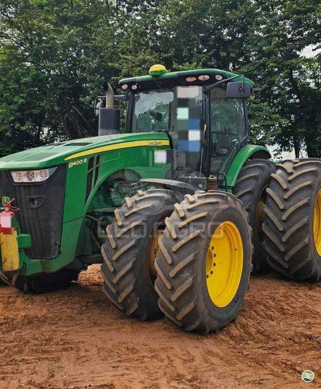 JOHN DEERE 8400