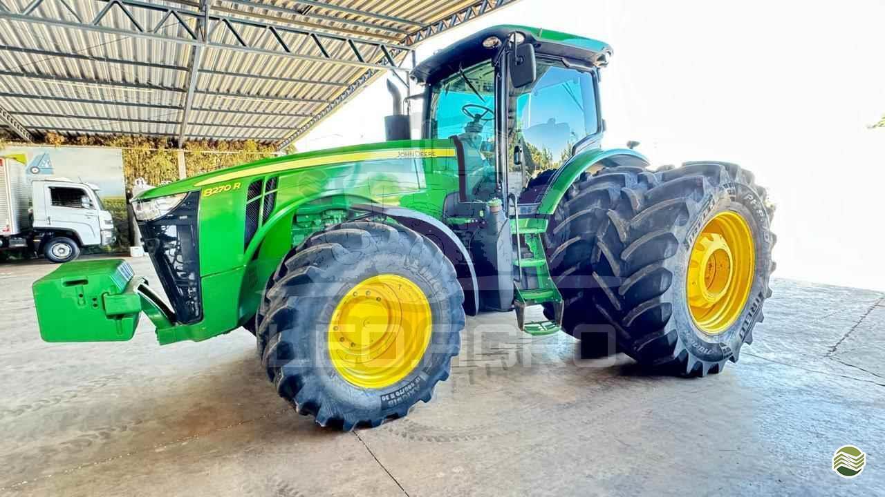 JOHN DEERE 8270