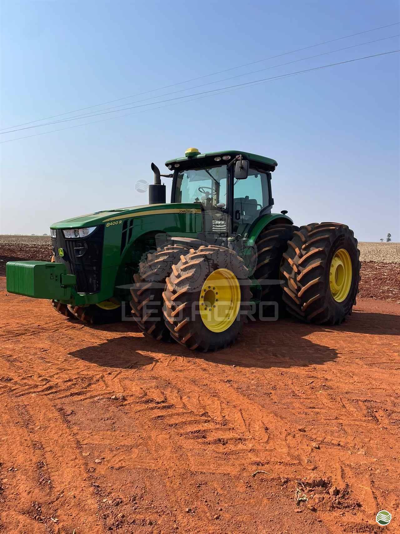 JOHN DEERE 8400 R