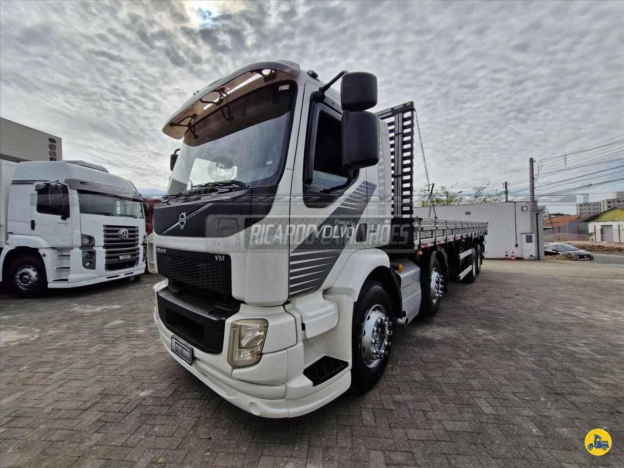 VOLVO VM 330