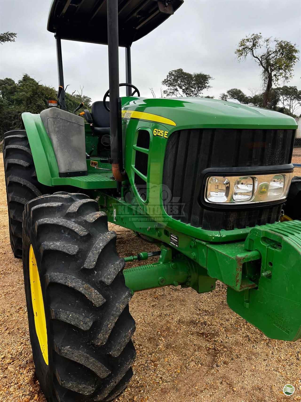 JOHN DEERE 6125