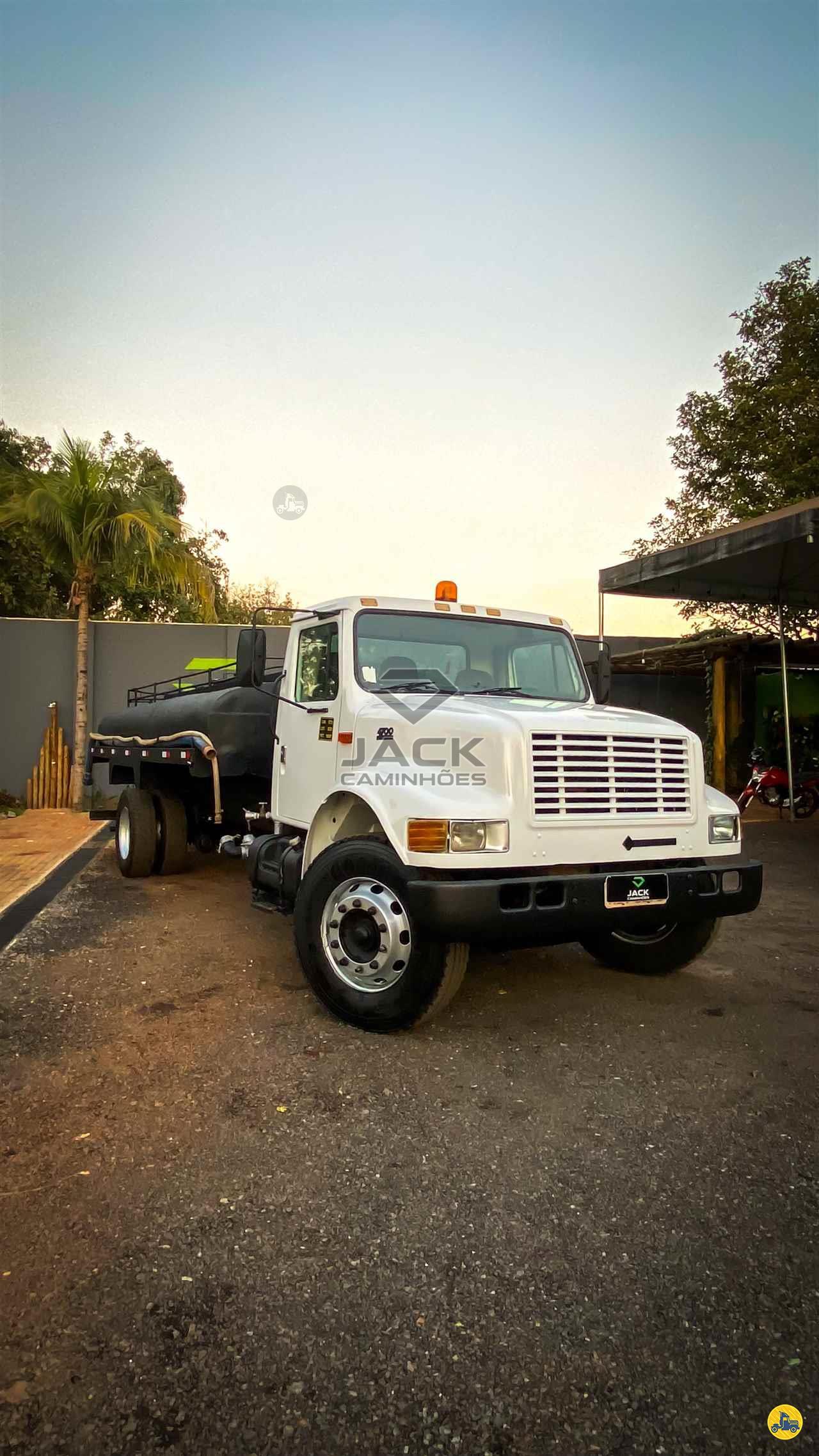 INTERNATIONAL 4700