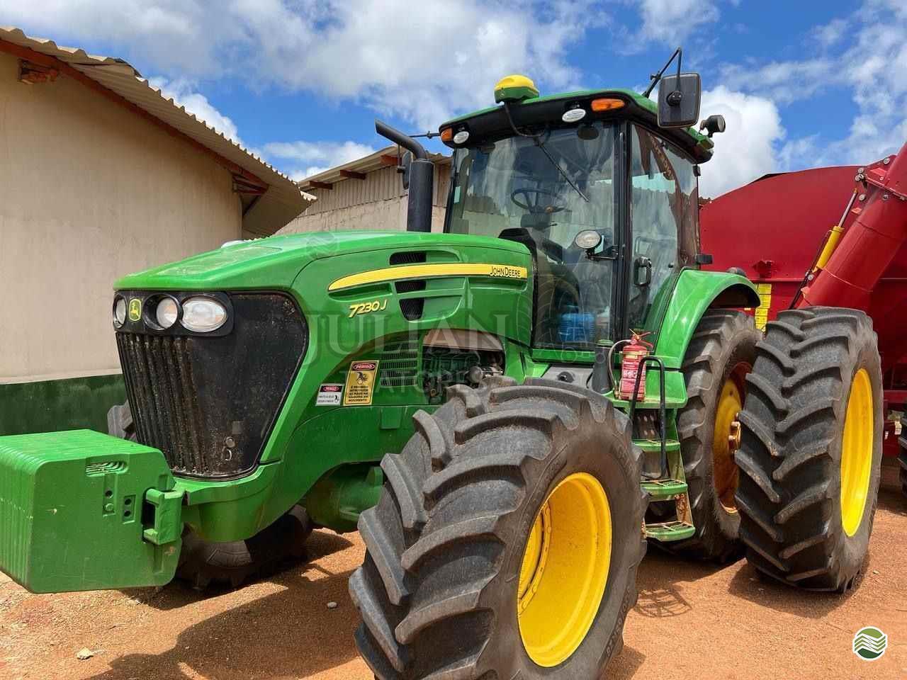 JOHN DEERE 7230