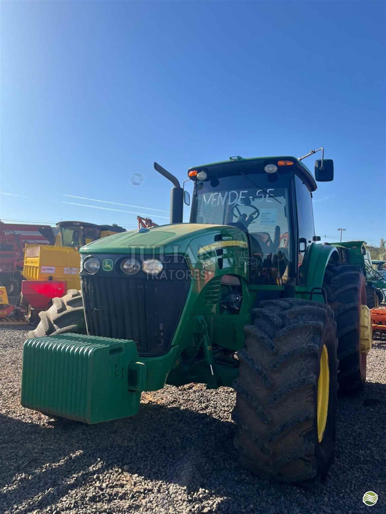 JOHN DEERE 7230 J