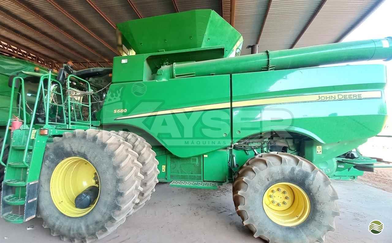 JOHN DEERE S680