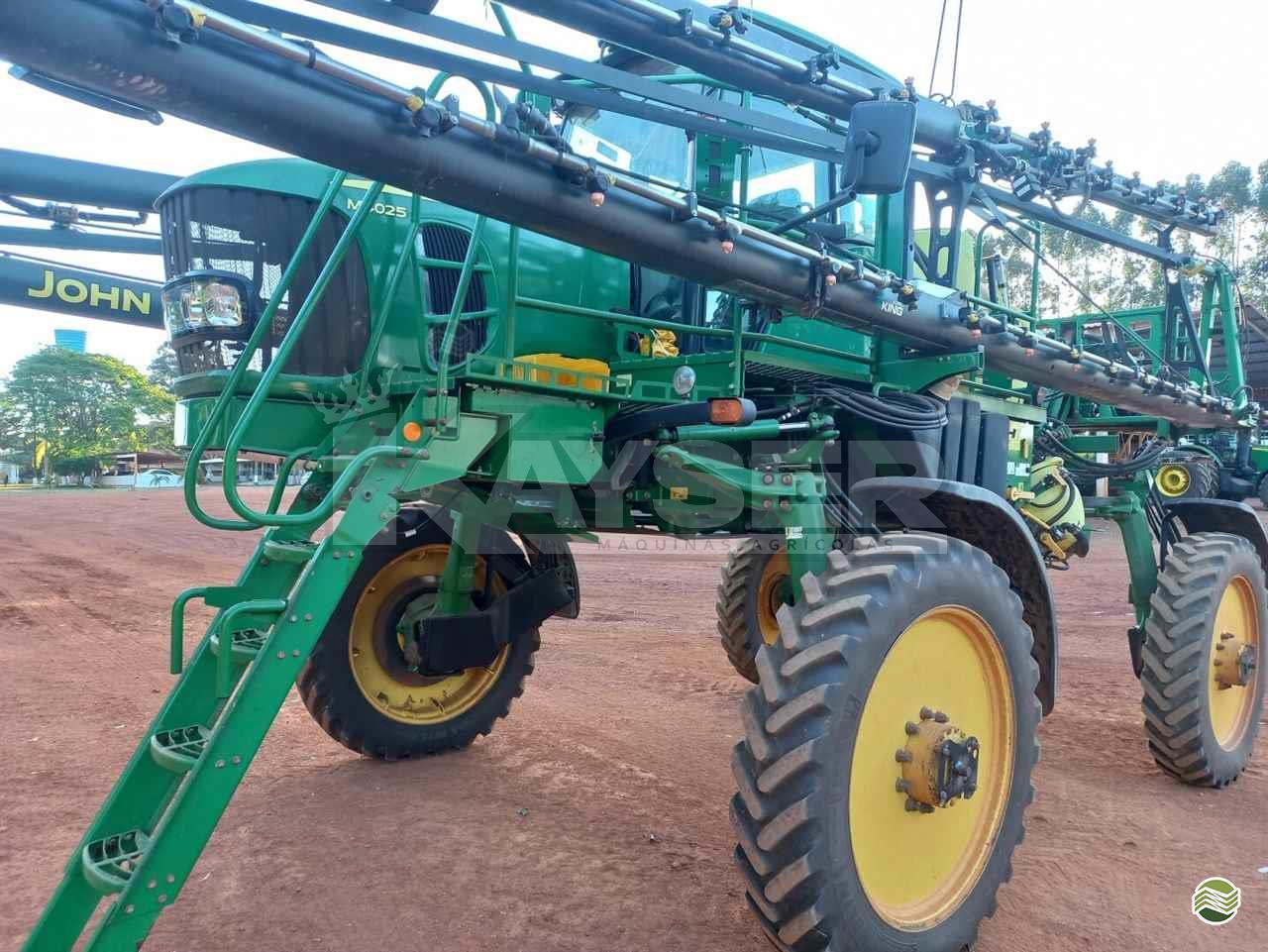 JOHN DEERE M4025