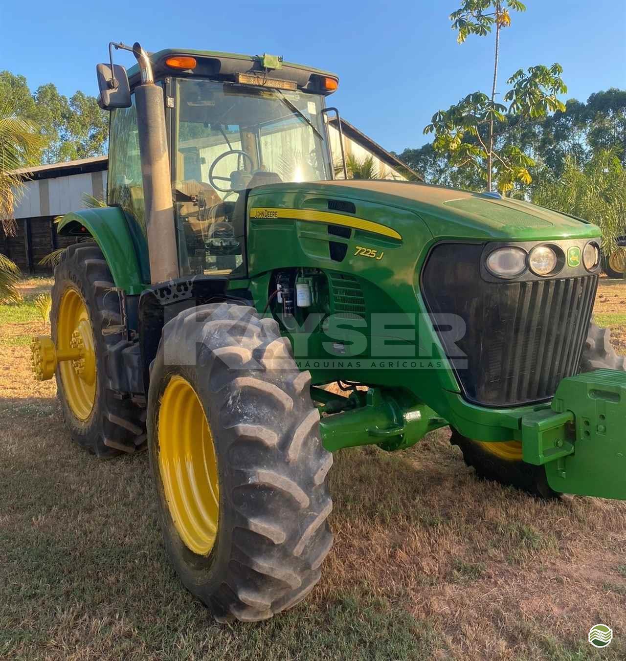 JOHN DEERE 7225