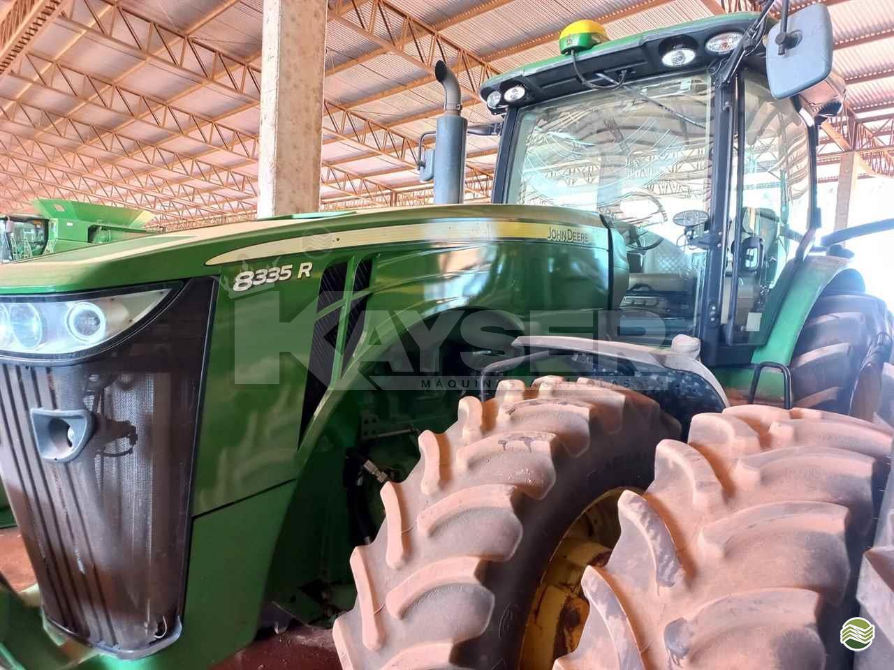 JOHN DEERE 8335