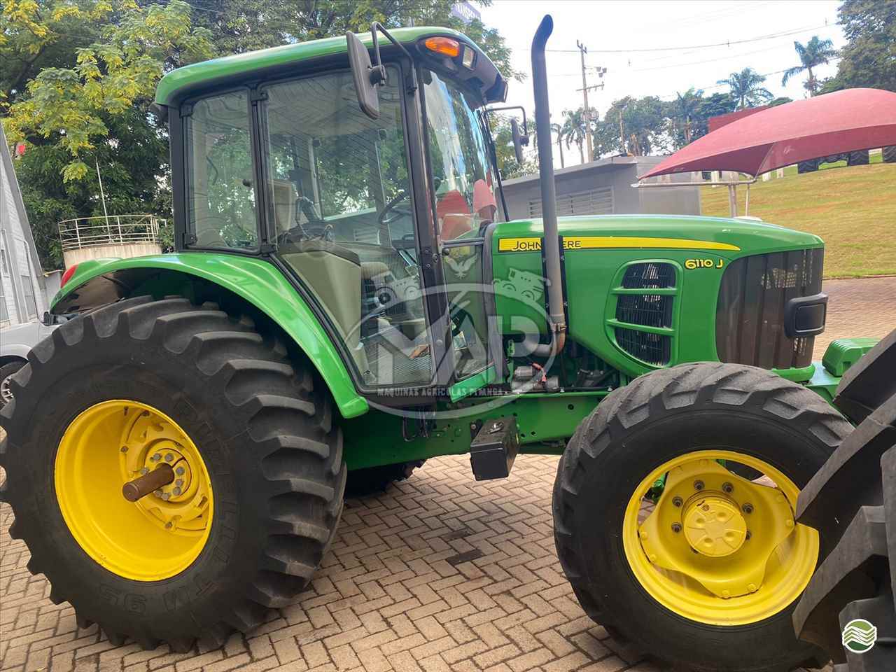 JOHN DEERE 6110