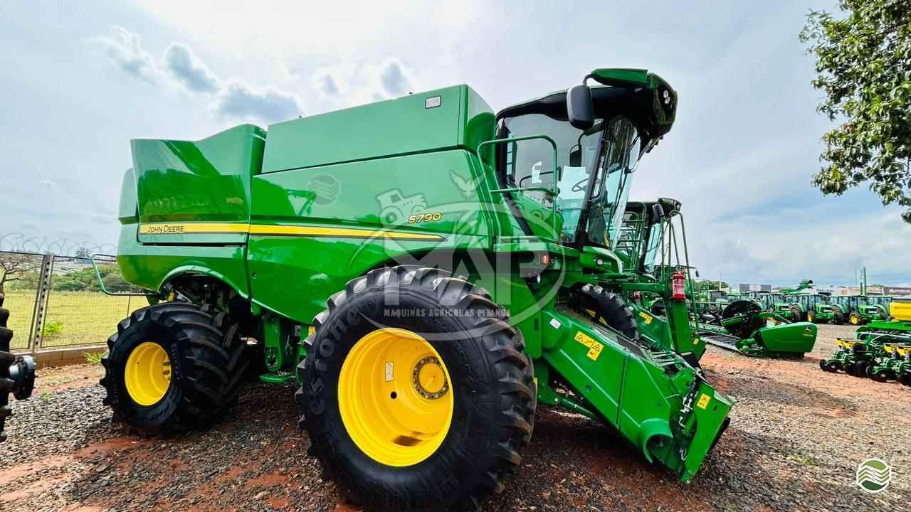 JOHN DEERE S790