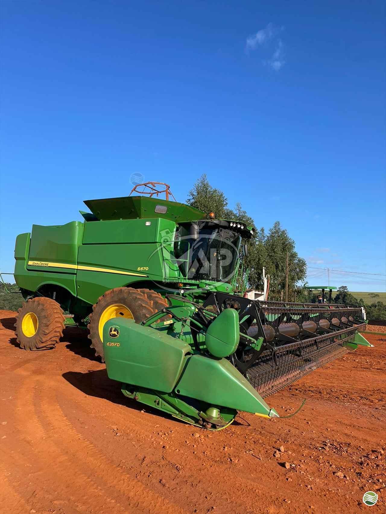 JOHN DEERE S670