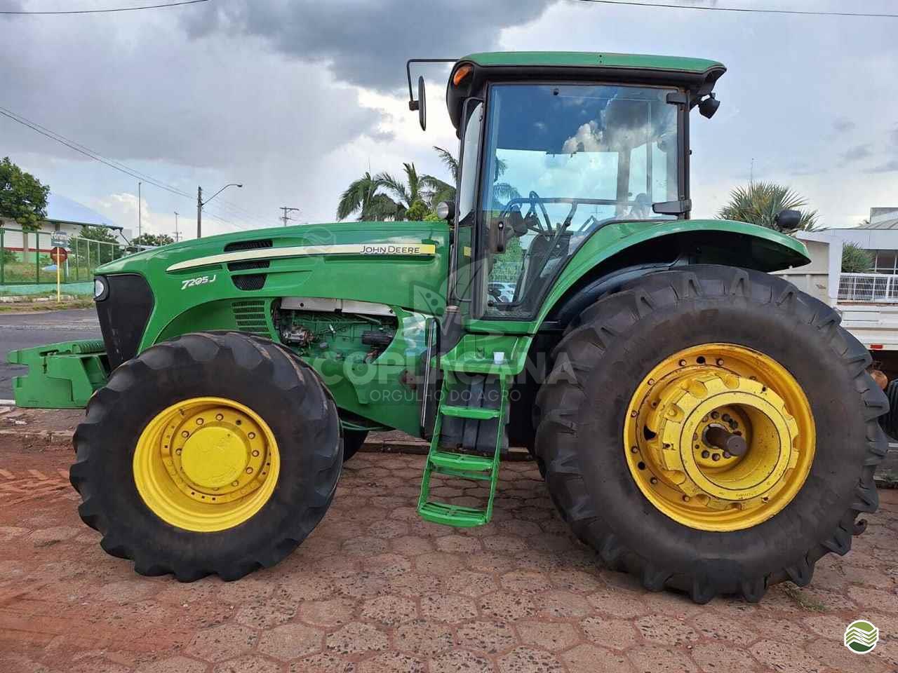 JOHN DEERE 7210