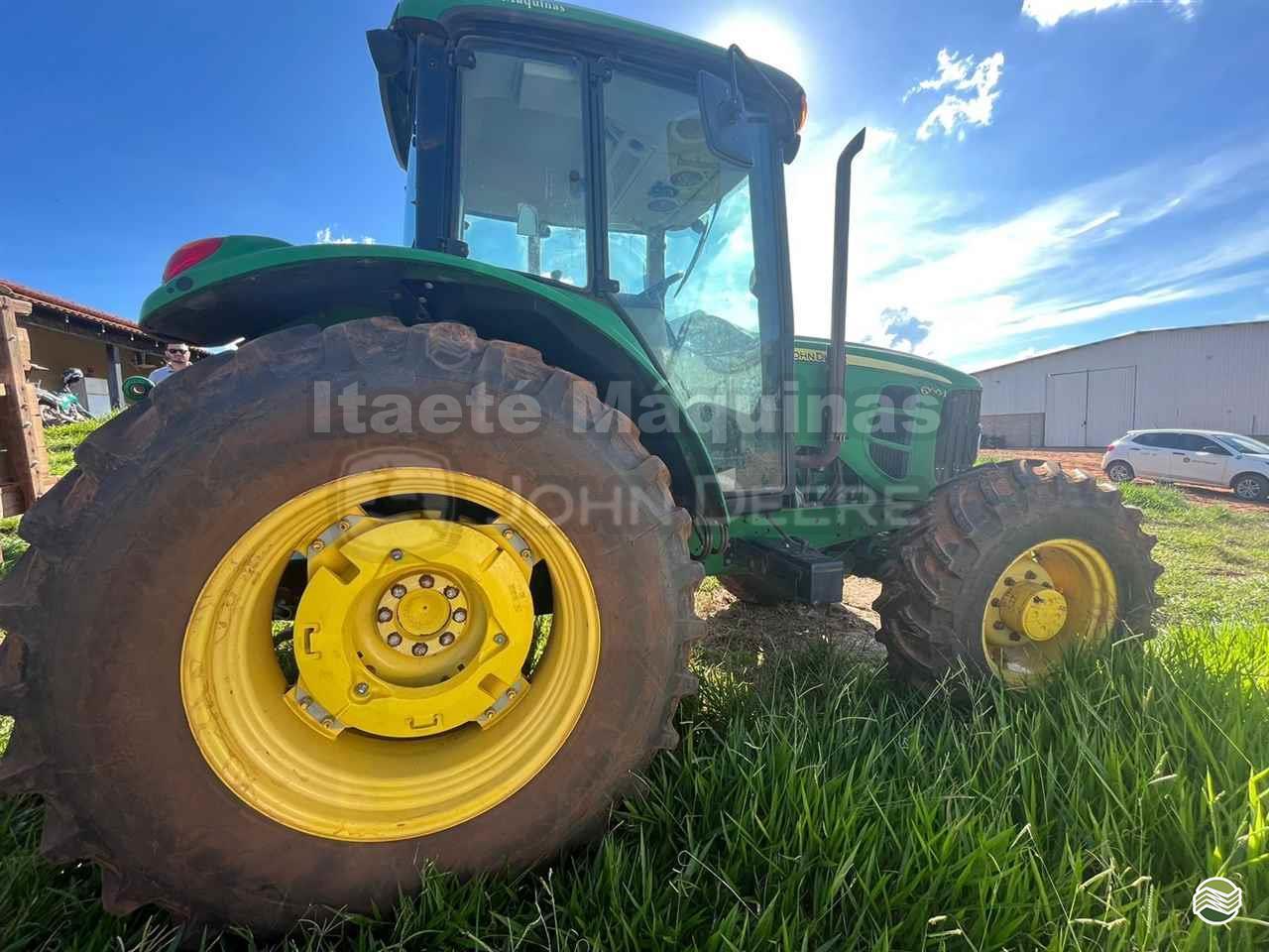 JOHN DEERE 6100