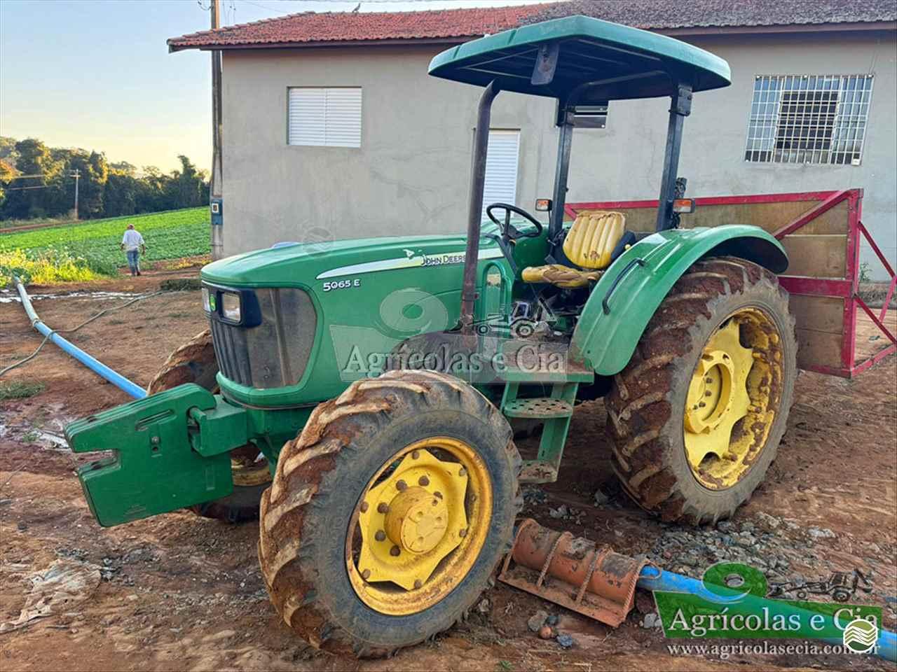 JOHN DEERE 5065