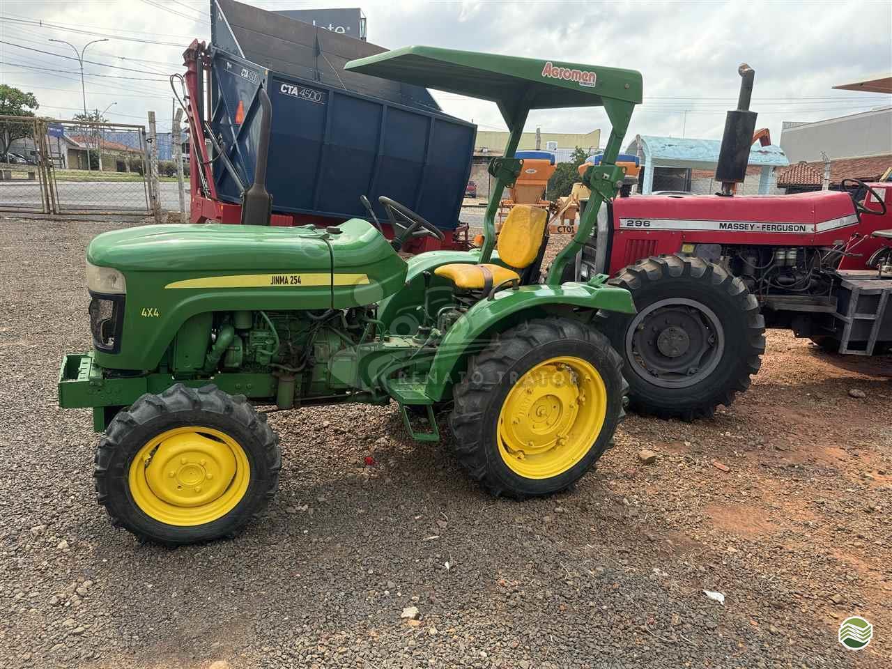 JOHN DEERE R