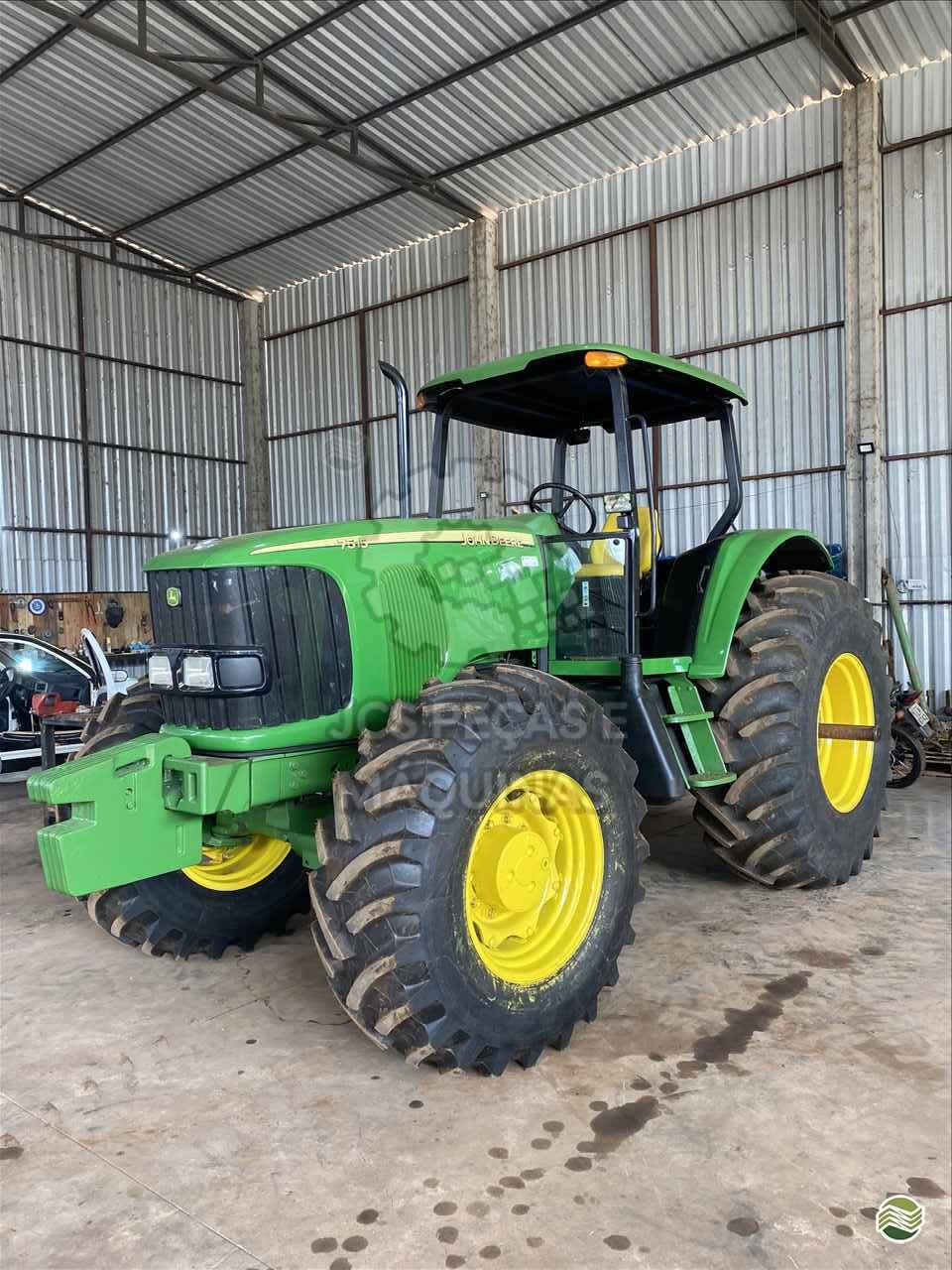 JOHN DEERE 7515