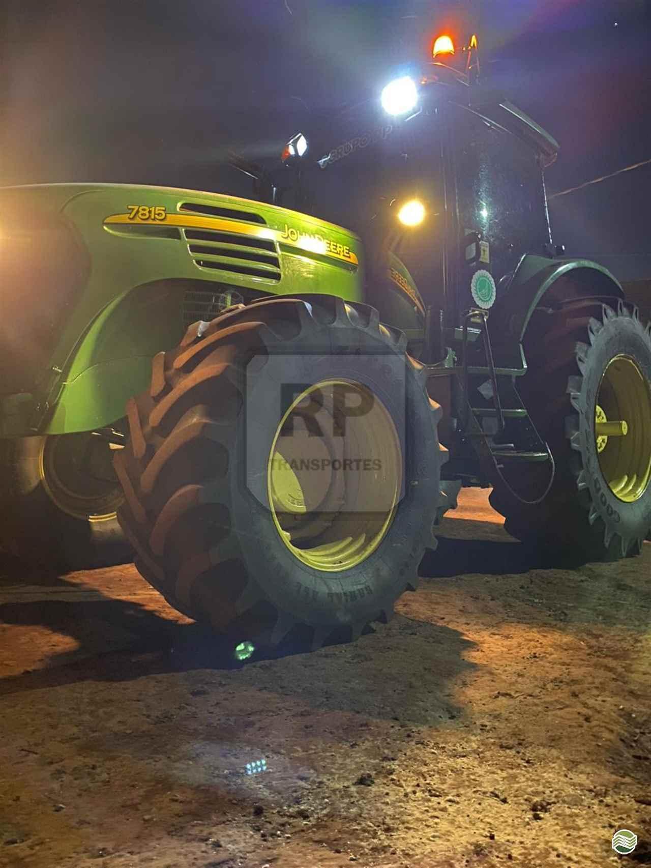 JOHN DEERE 7815