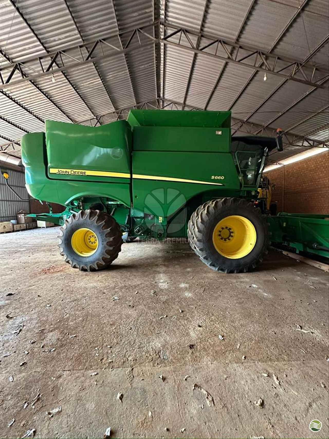 JOHN DEERE S660