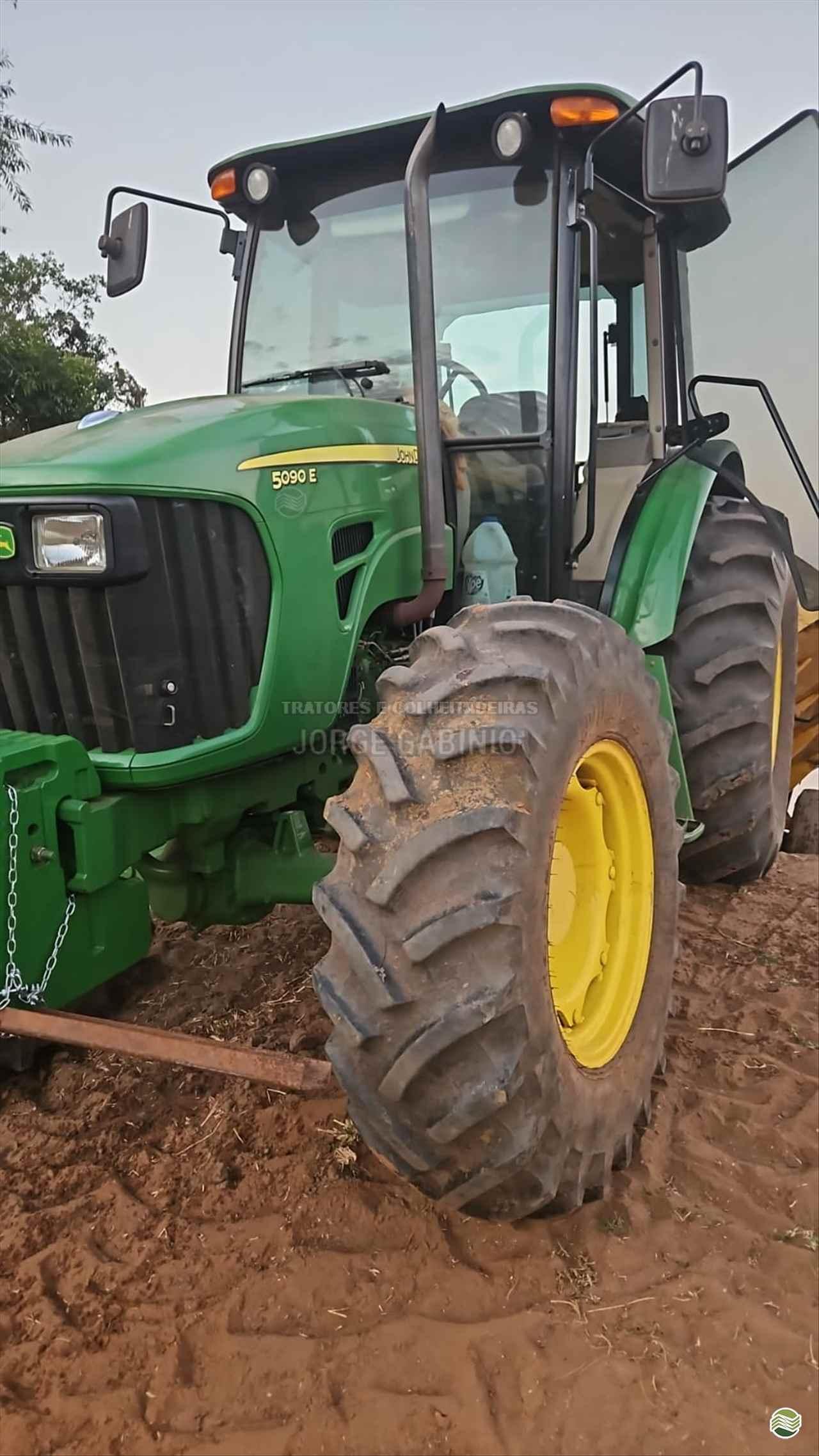 JOHN DEERE 5090