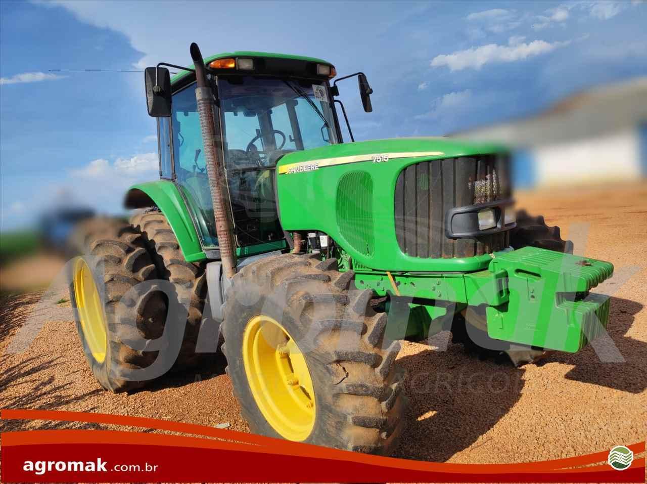 JOHN DEERE 7515