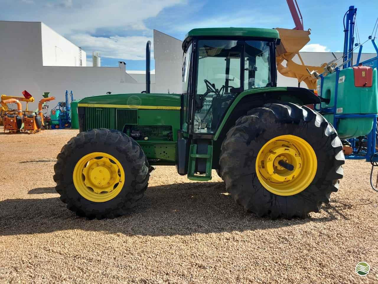 JOHN DEERE 7505