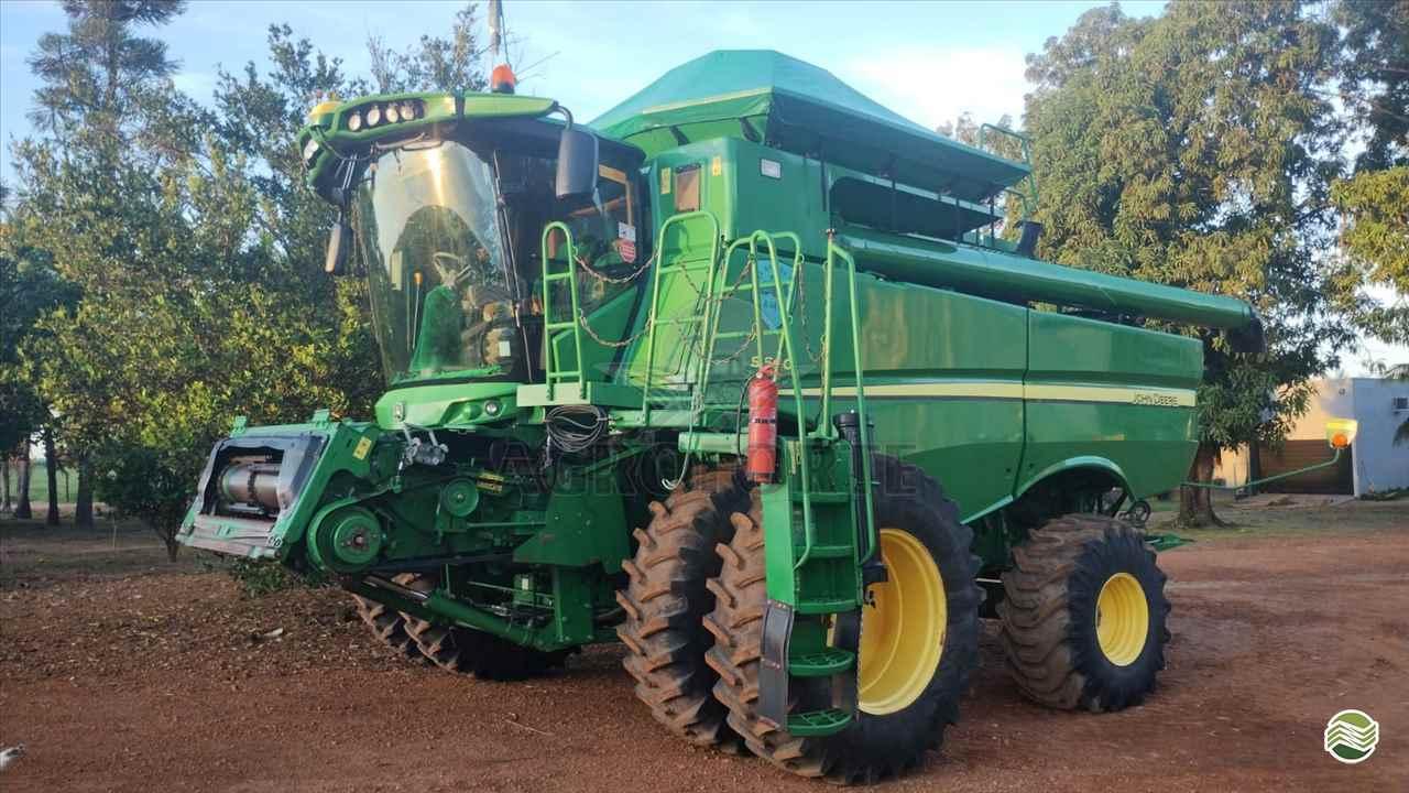 JOHN DEERE S660